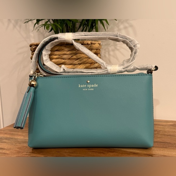 Kate Spade Ivy Street Amy Crossbody - Picture 4 of 8